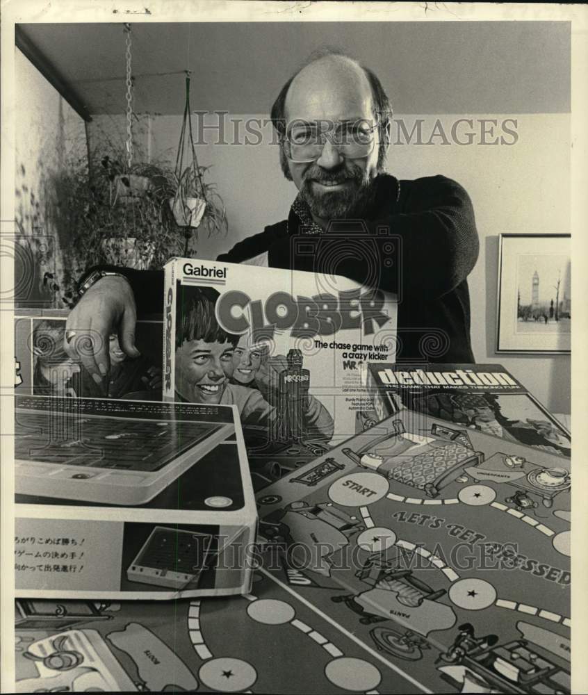 1977 Press Photo Game creator Norman Fabercourt - tub02375- Historic Images