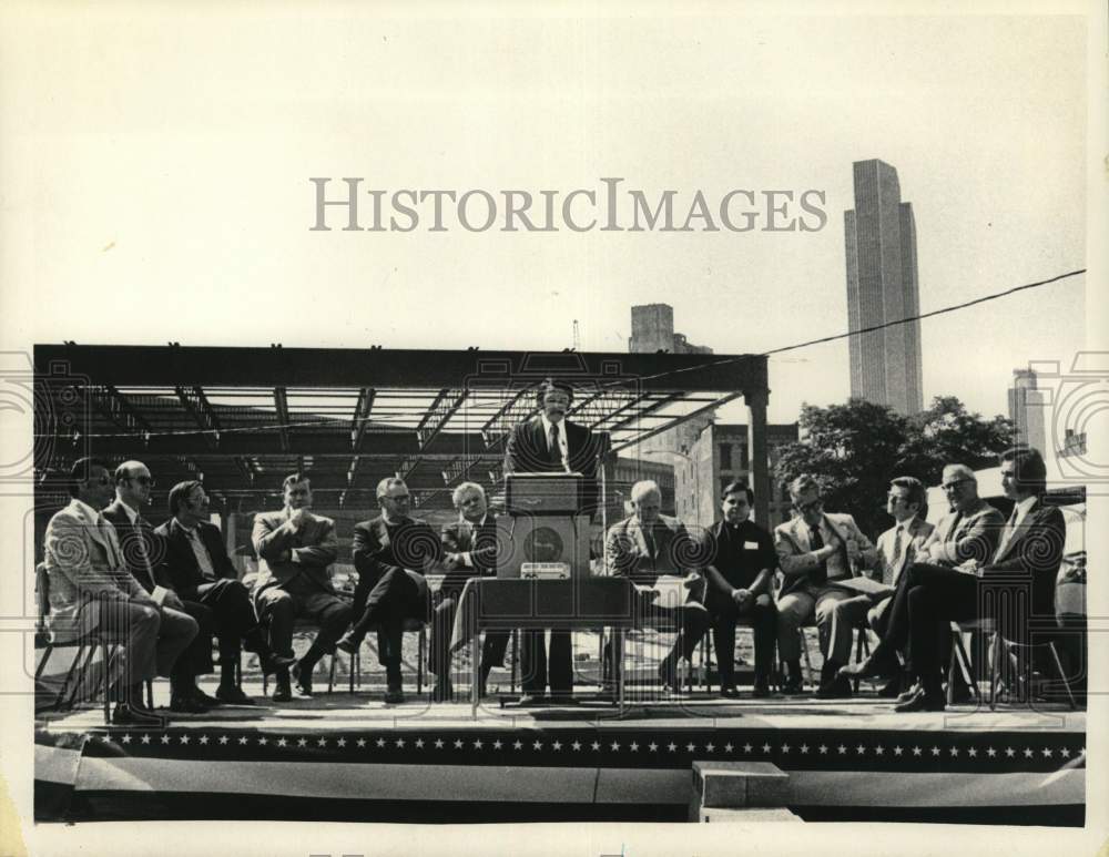 1972 Press Photo Groundbreaking for Greyhound Bus depot in Albany, New York - Historic Images