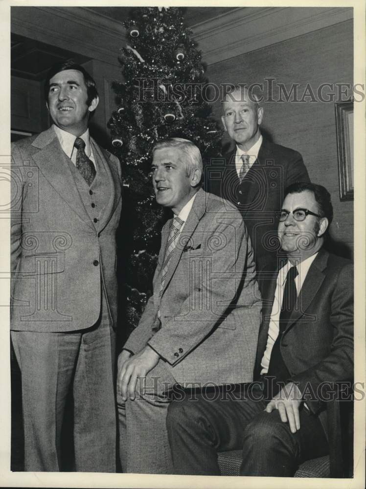 1973 Press Photo Albany Country Club officers with Christmas tree - tub13093- Historic Images