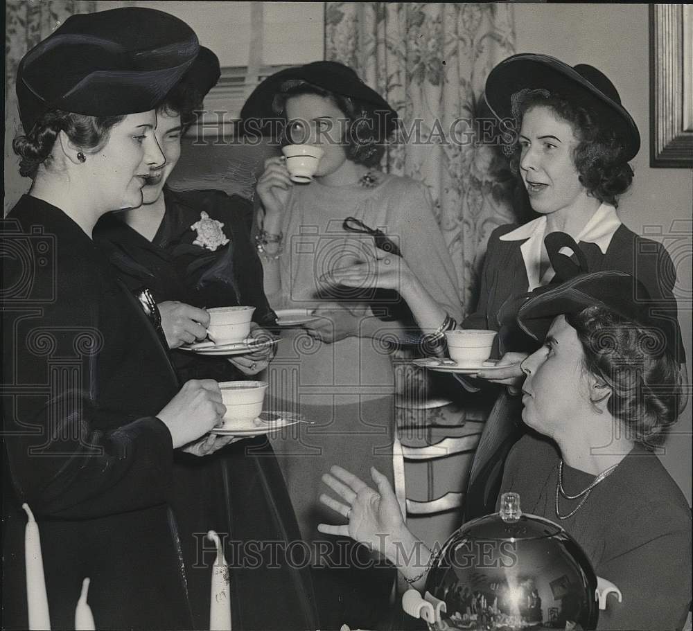1941 Press Photo Members of Junior League of Albany at University Club Meeting - Historic Images
