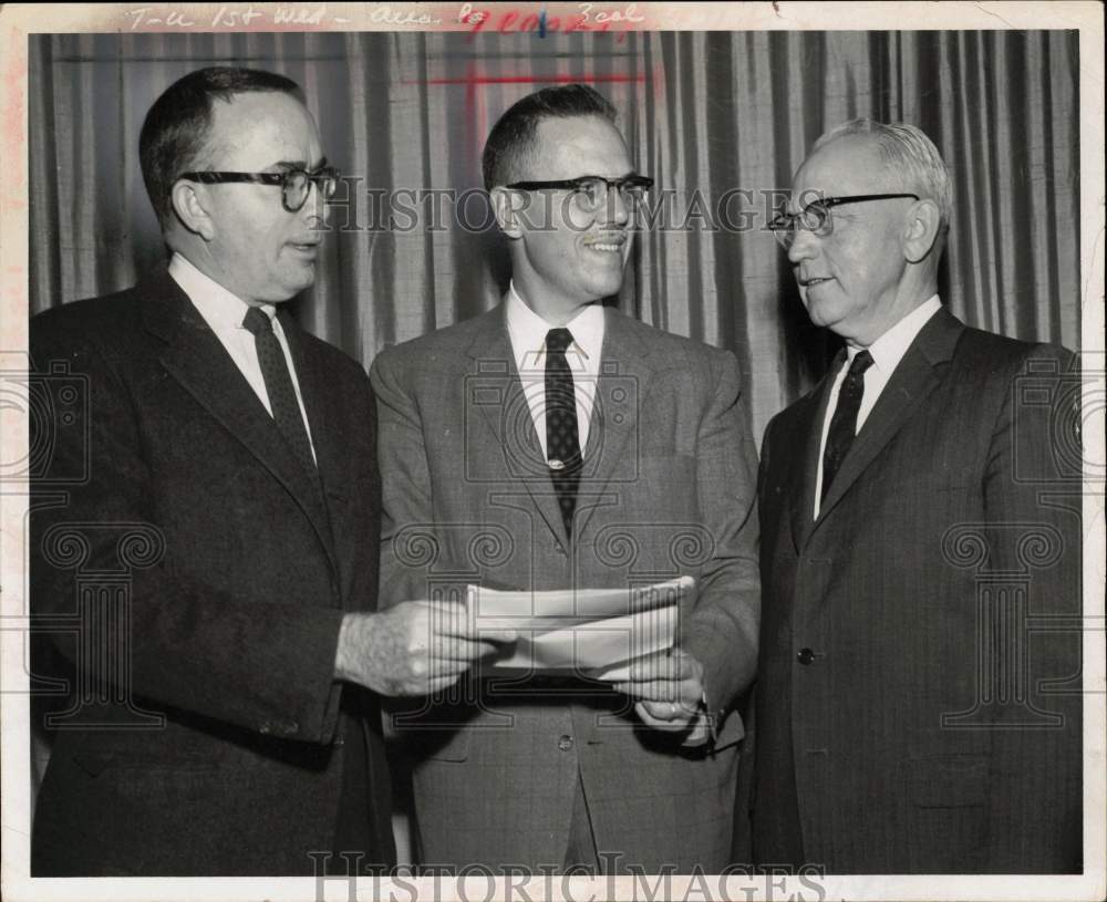 1960 Press Photo Attendees at Civic Education Center at Tufts University, Mass.- Historic Images