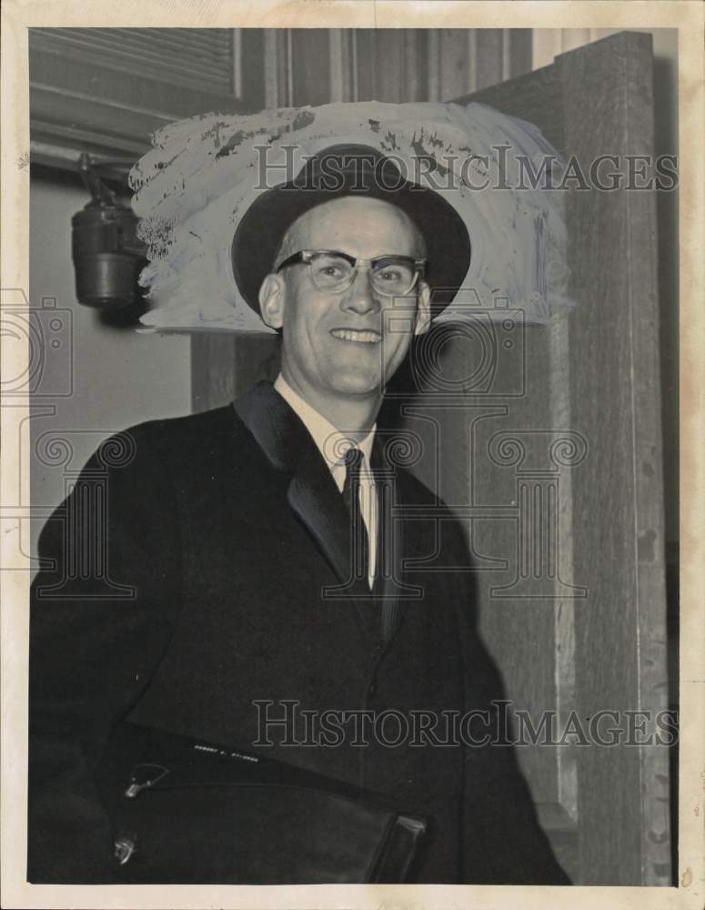1964 Press Photo Robert A. Stierer, City Manager of Troy, New York - tub25618- Historic Images