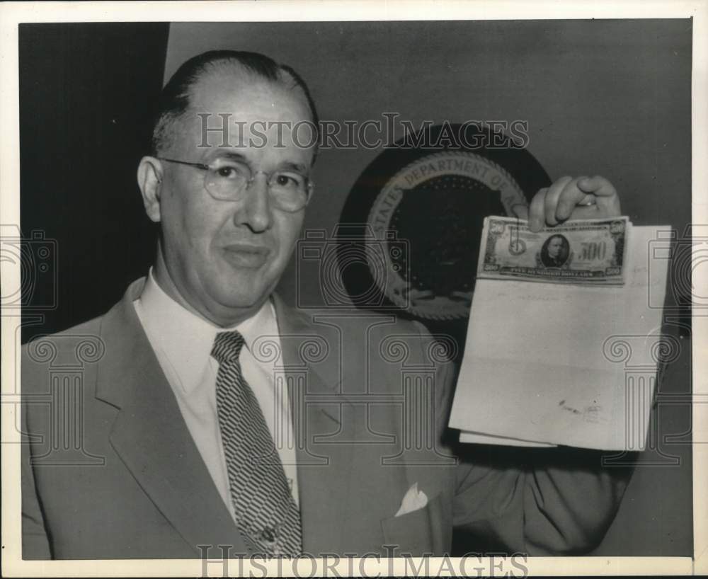 1954 Press Photo Agriculture Secretary Ezra Benson at Washington news conference - Historic Images