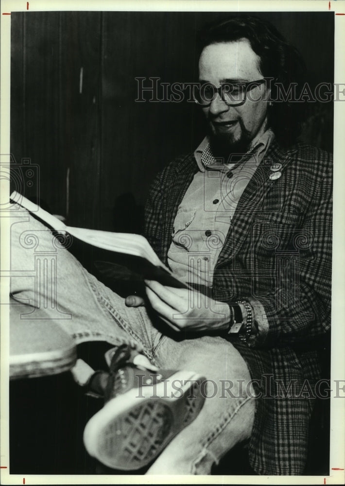 Press Photo Poet John Weiler - tup00055 - Historic Images