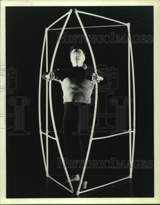 1994 Press Photo Rich Kuperberg, Ko-motion Movement Theater, West Sand Lake, NY - Historic Images