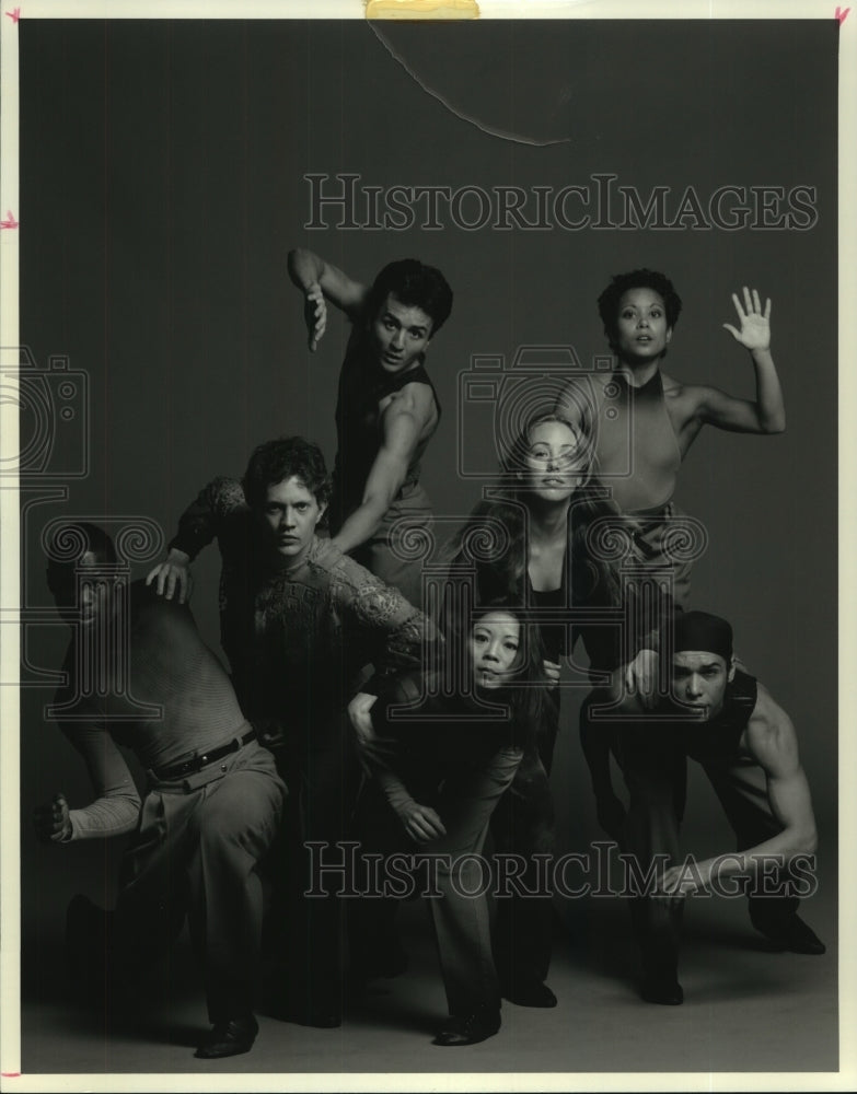 1996 Press Photo Dancers with Les Ballets Jazz De Montreal - tup00416 - Historic Images