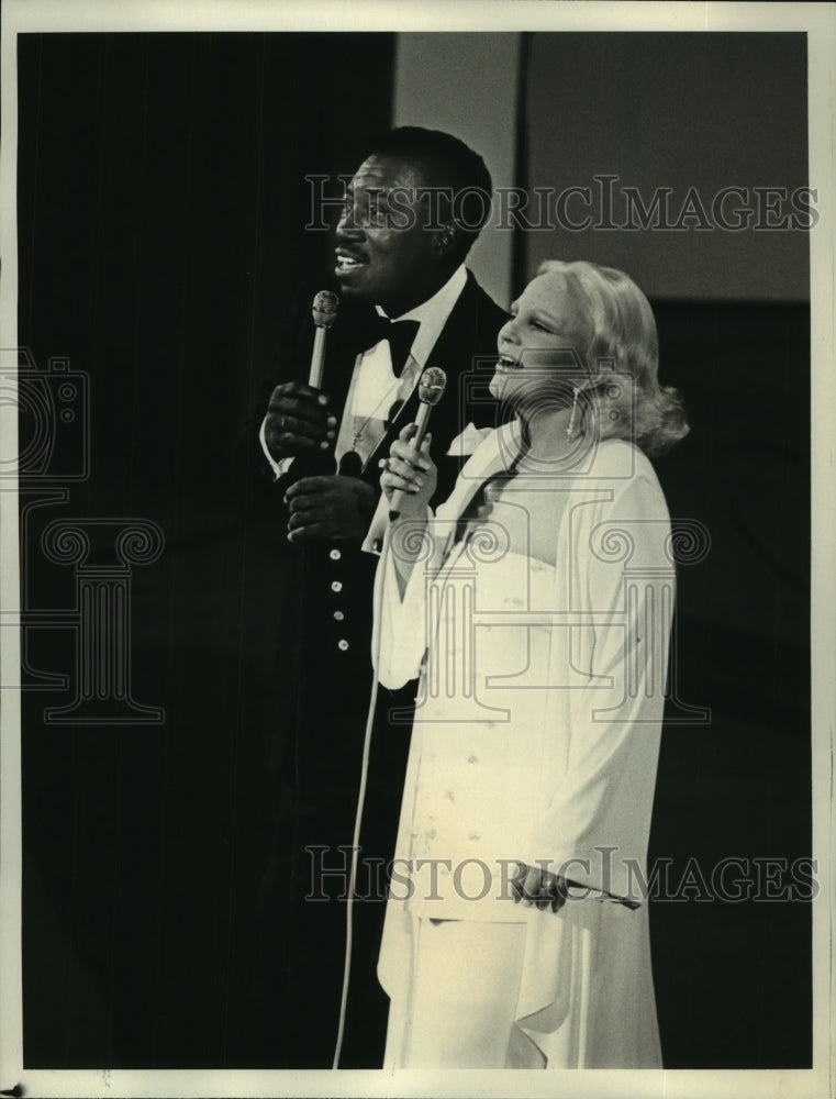 1979 Press Photo Joe Williams and Peggy Lee sing tribute to Ella Fitzgerald-Historic Images