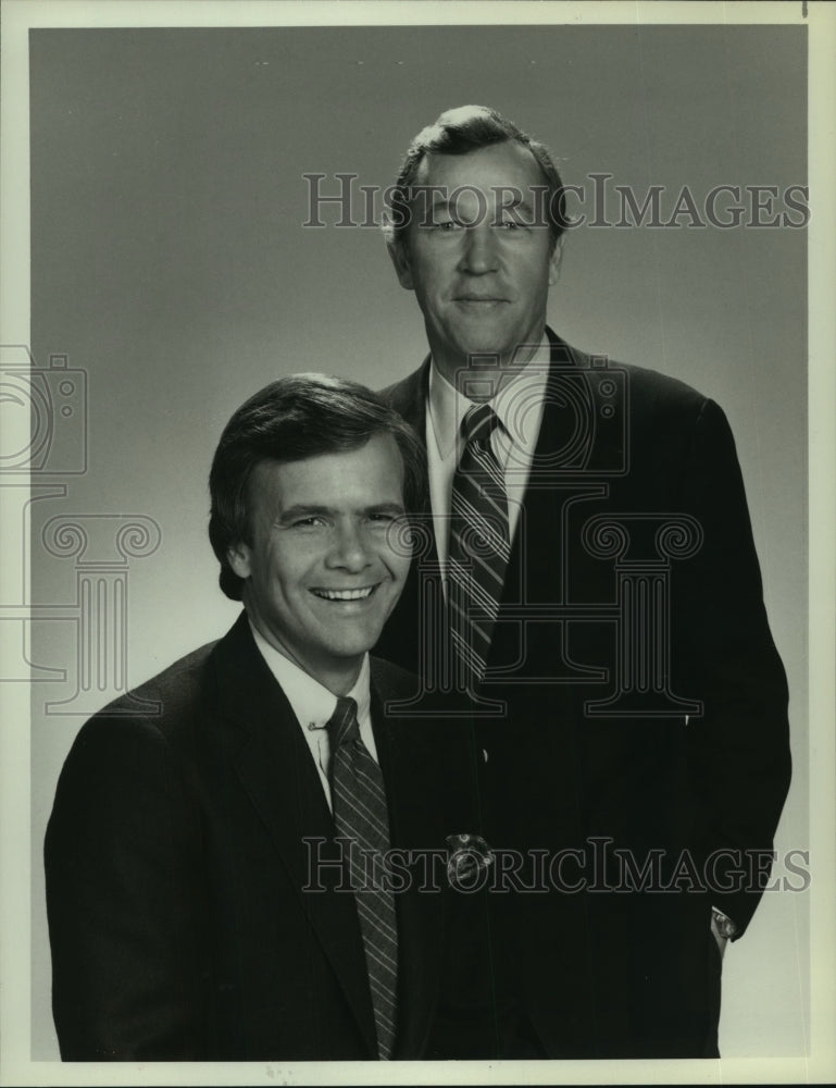1982 Press Photo NBC News Anchors Tom Brokaw and Roger Mudd - tup00507 - Historic Images