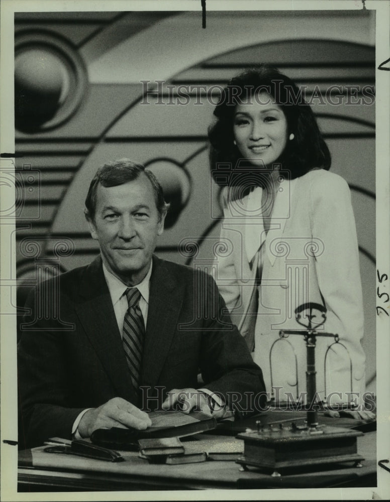 1985 Press Photo NBC News Correspondents Roger Mudd and Connie Chung - tup00508 - Historic Images