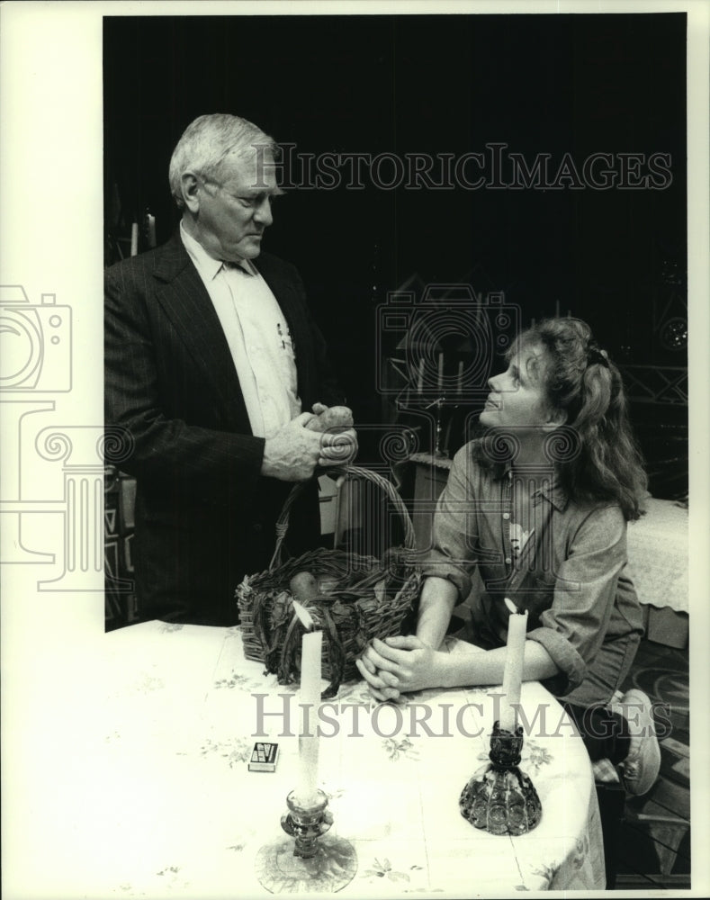 Press Photo George Grizzard &amp; Maryann Plunkett star in &quot;The Road To Mecca&quot; - Historic Images