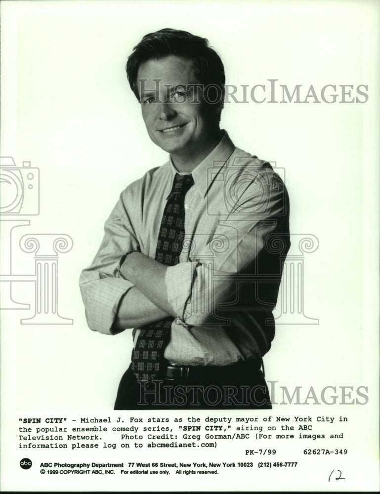 1999 Press Photo Michael J Fox stars in Spin City, new comedy television series - Historic Images