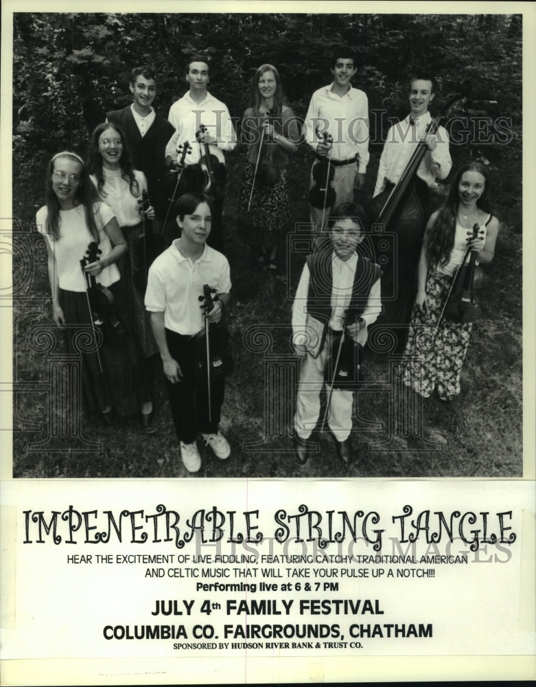 Press Photo Members of the fiddling group Impenetrable String Tangle - tup00793 - Historic Images