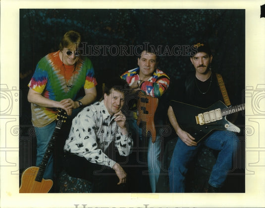 2002 Press Photo Bobby Dick & The Sundowners - tup00949 - Historic Images