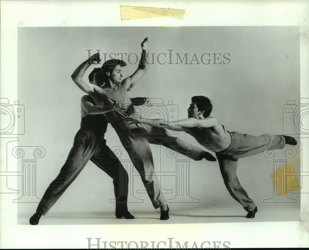 Press Photo Dancers Terry Creach, Stephen Koester, &amp; Eddie Martinez on stage - Historic Images