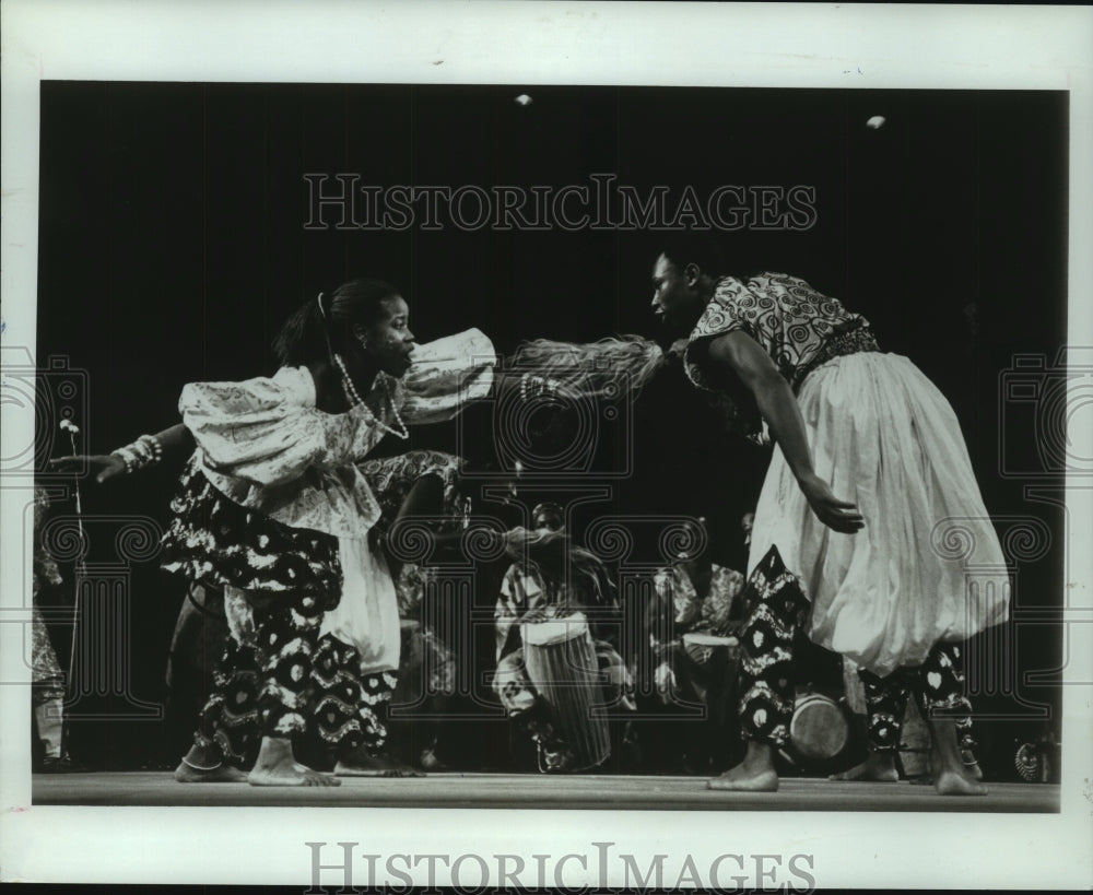 Press Photo The Odadaa! dance group performs on stage, led by Yacub Addy - Historic Images