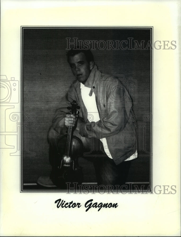 2004 Musical artist Victor Gagnon - Historic Images