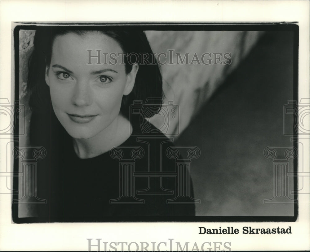 Press Photo Stage actress Danielle Skraastad - tup01468 - Historic Images