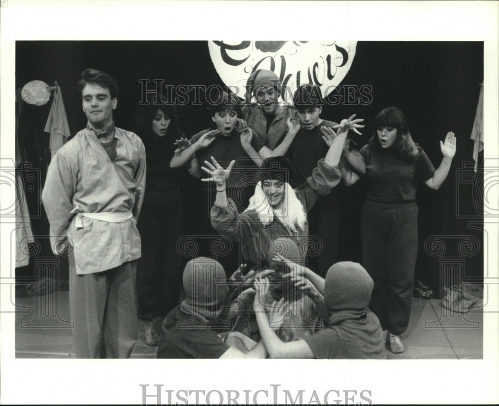 Press Photo The Shoestring Players stage troupe performs in New York - tup01512 - Historic Images