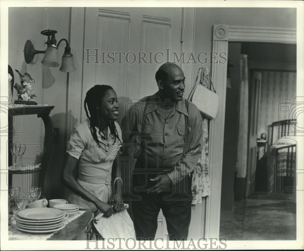 1978 Press Photo Broadway &amp; TV actress Charlaine Woodard with Scoey Mitchell-Historic Images