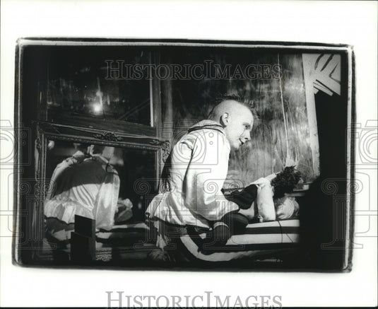 Press Photo Coleman O'Took portrays a clown in "Paul Pry" - tup01723 - Historic Images
