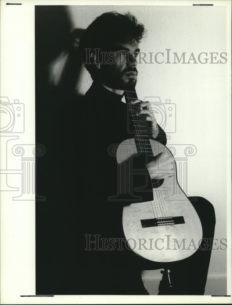 1992 Press Photo Classical guitarist Paul Galbraith - tup02154 - Historic Images