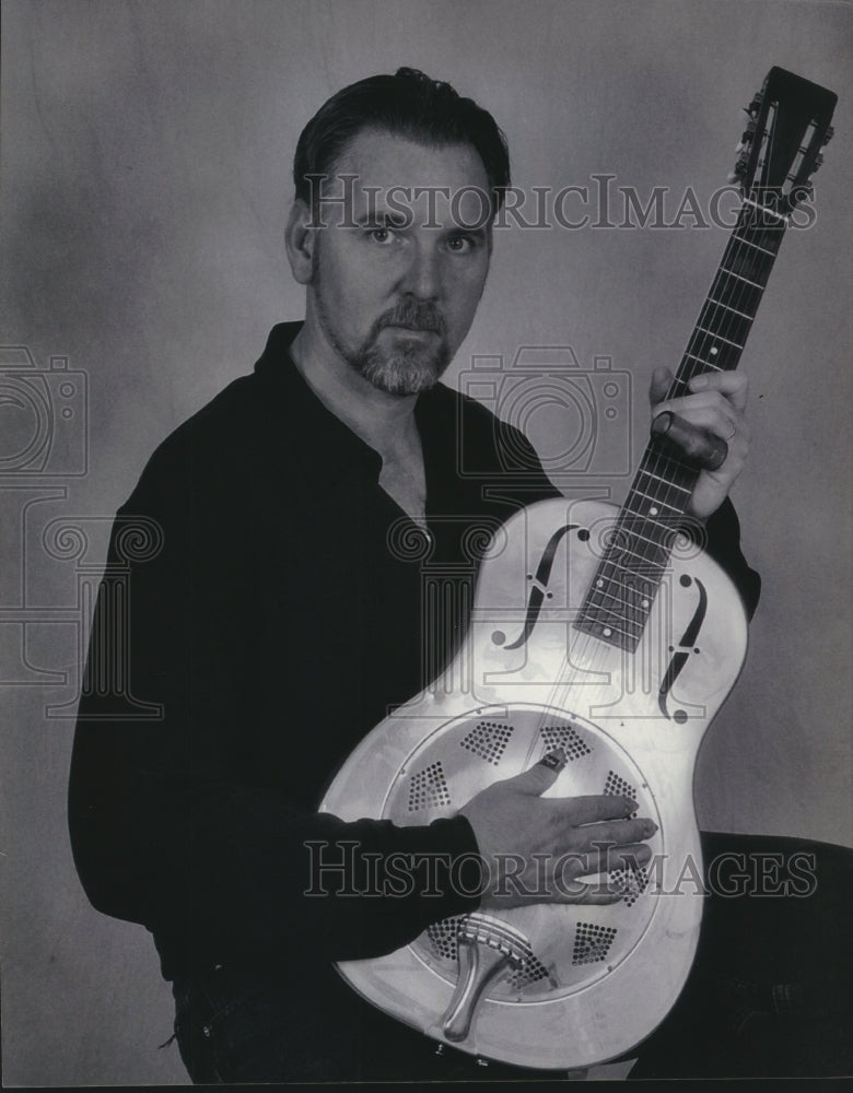 2005 Guitarist Mark Tolstrup - Historic Images