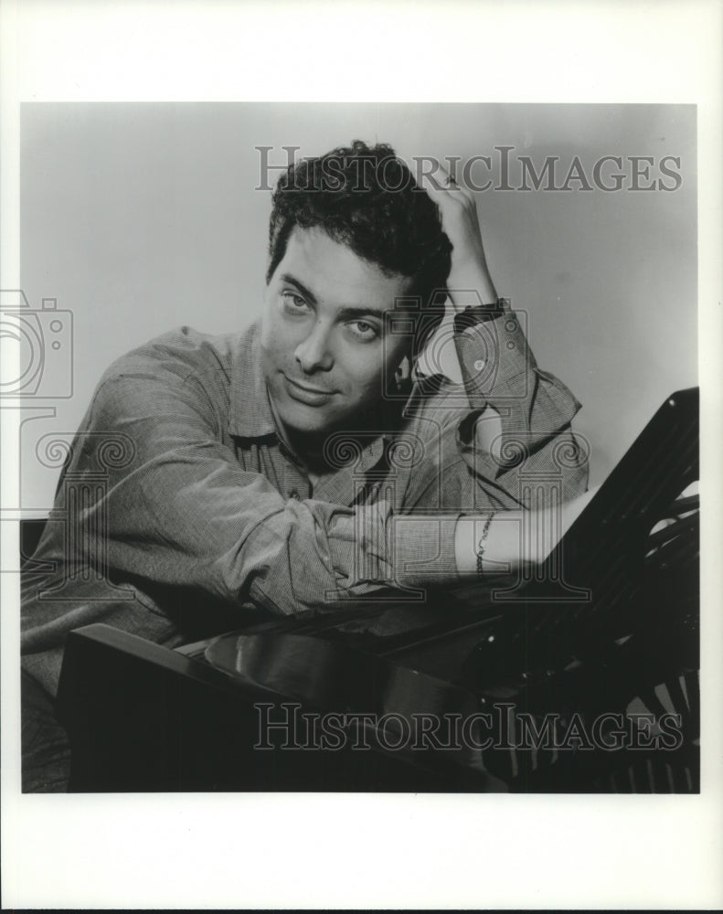 Press Photo Singer Michael Feinstein - tup02326 - Historic Images