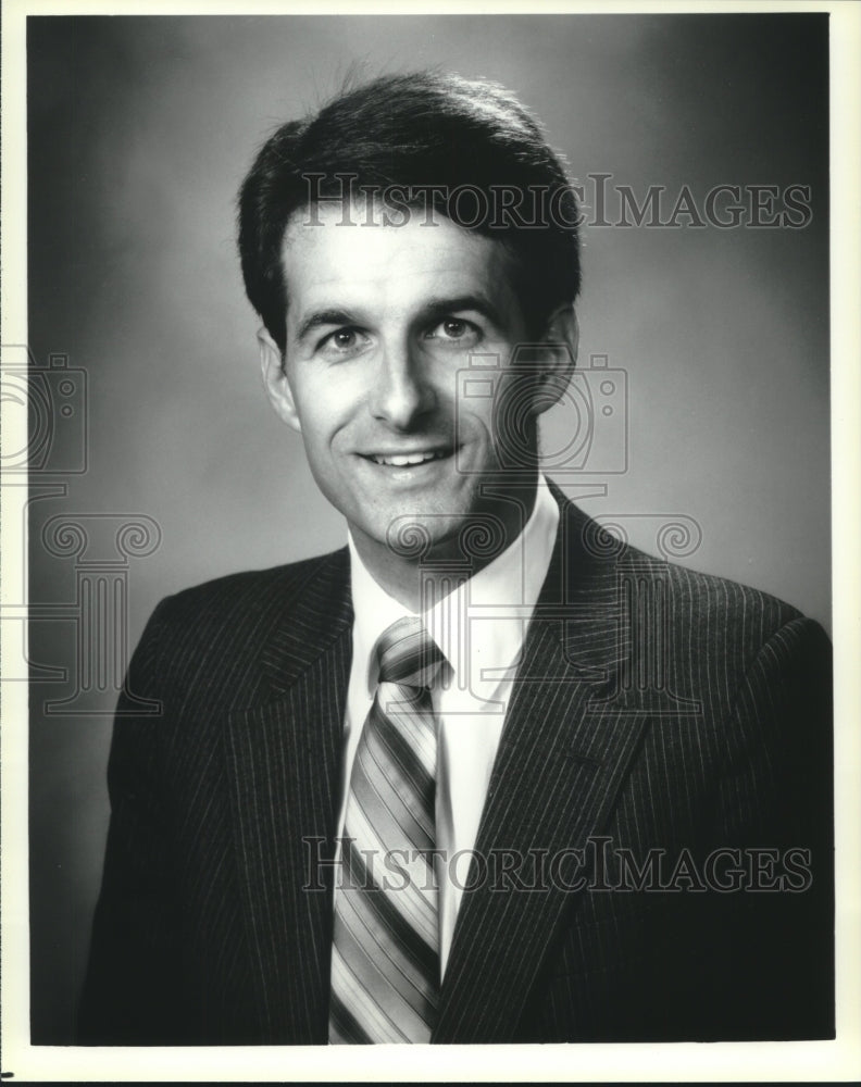 1997 Press Photo Bill Ryder, Piano & Organ Center, New York - tup02341 - Historic Images