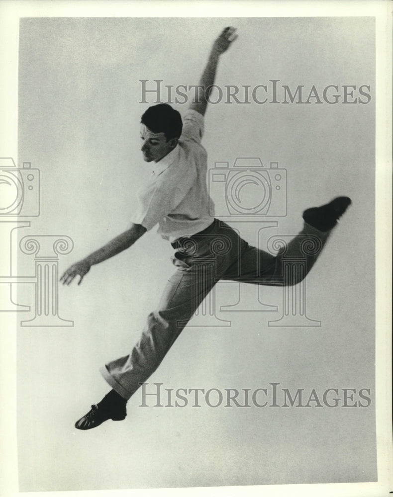 Press Photo Dancer DJ McDonald - tup02358 - Historic Images