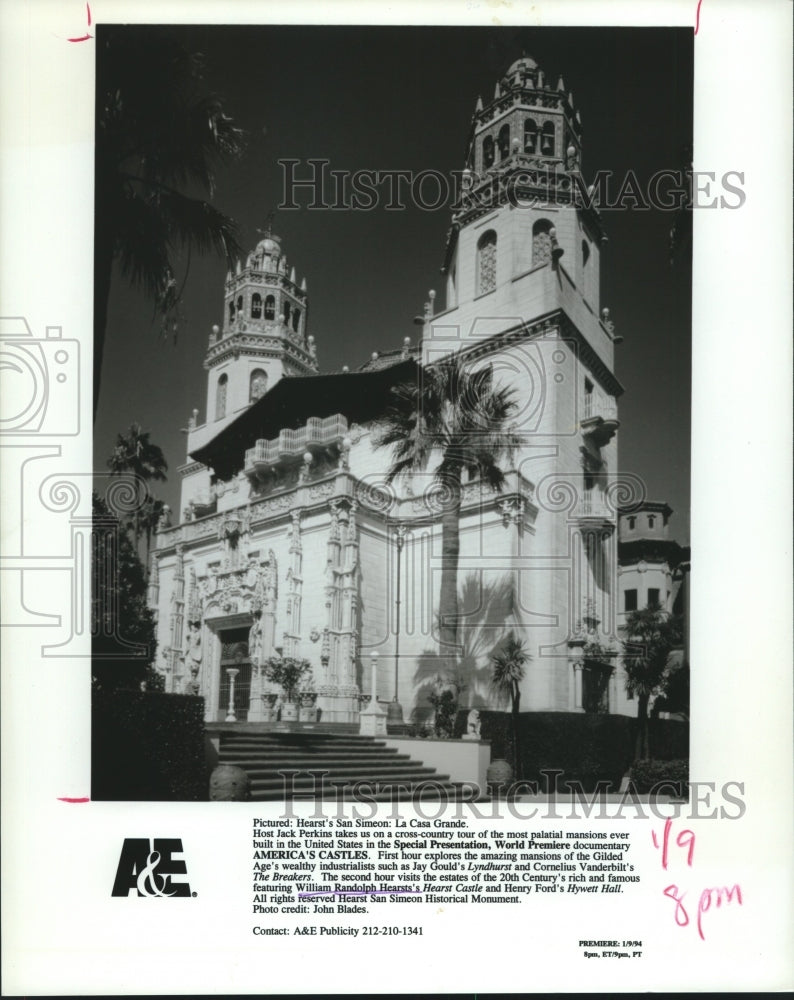 1994 Press Photo Exterior of William Randolph Hearst&#39;s castle in Sam Simeon, CA - Historic Images