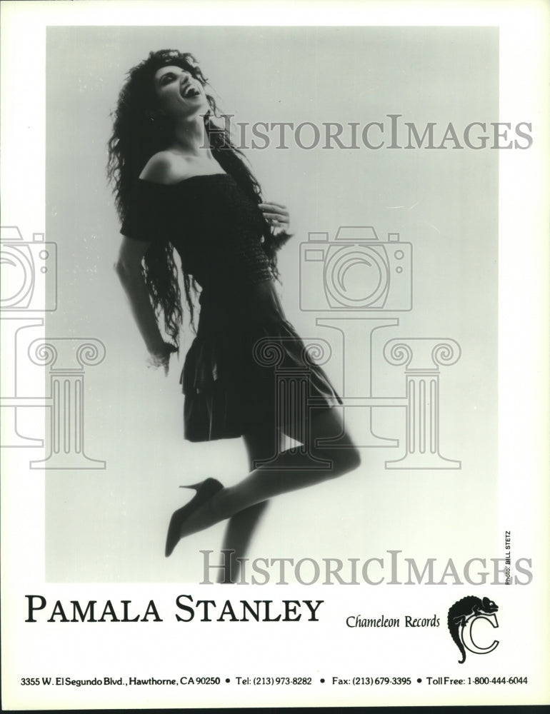 Press Photo Singer Pamala Stanley - tup02528- Historic Images