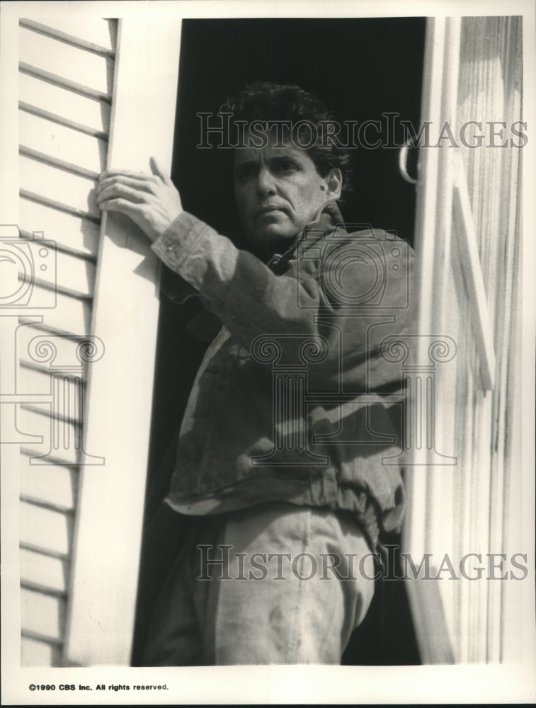 1990 Press Photo Chris Sarandon stars in "The Stranger Within" on CBS-TV - Historic Images