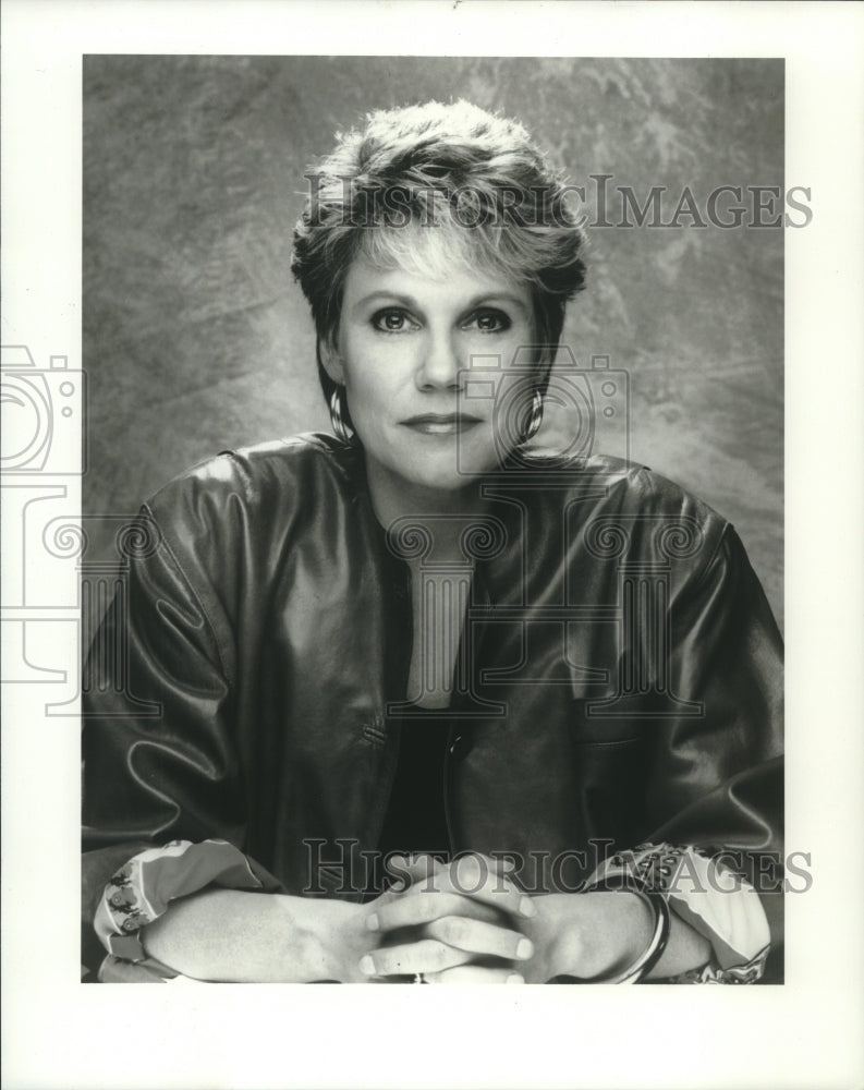 1992 Pop Singer Anne Murray - Historic Images