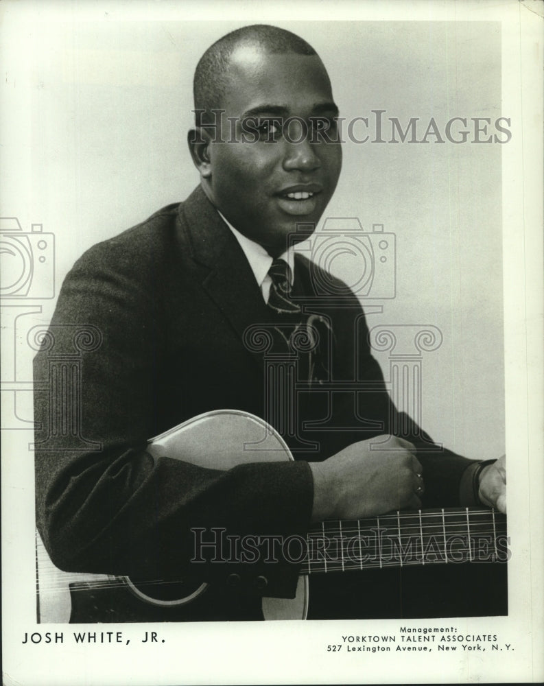 Press Photo Musician Josh White, Jr. - tup02858 - Historic Images