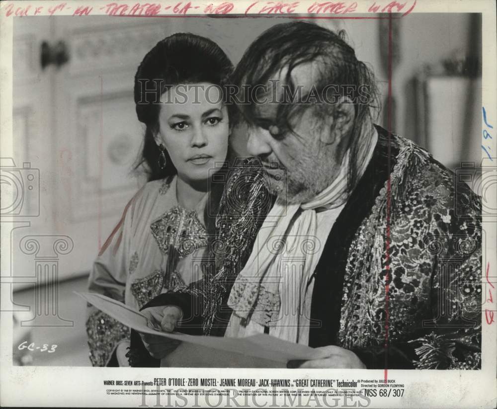 1968 Press Photo Jeanne Moreau and Zero Mostel star in "Great Catherine" - Historic Images