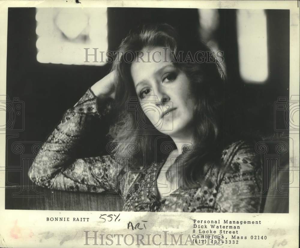 Press Photo Recording artist Bonnie Raitt - Historic Images