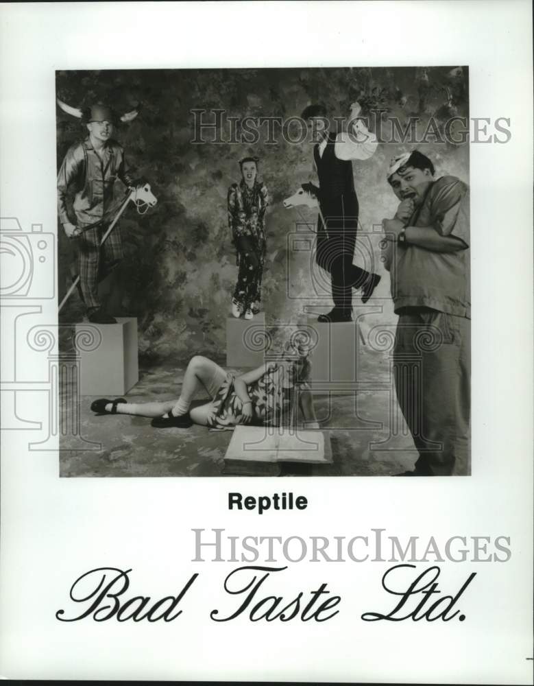 1990 Press Photo Irish performance group Reptile - tup04103- Historic Images