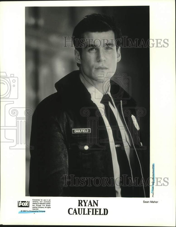 1999 Press Photo Sean Maher stars in