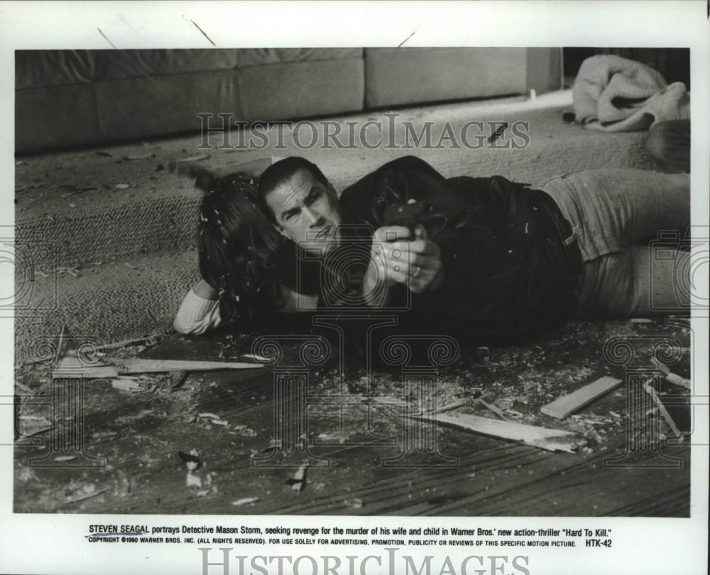 1990 Press Photo Steven Seagal stars as Detective Mason Storm in "Hard To Kill"- Historic Images