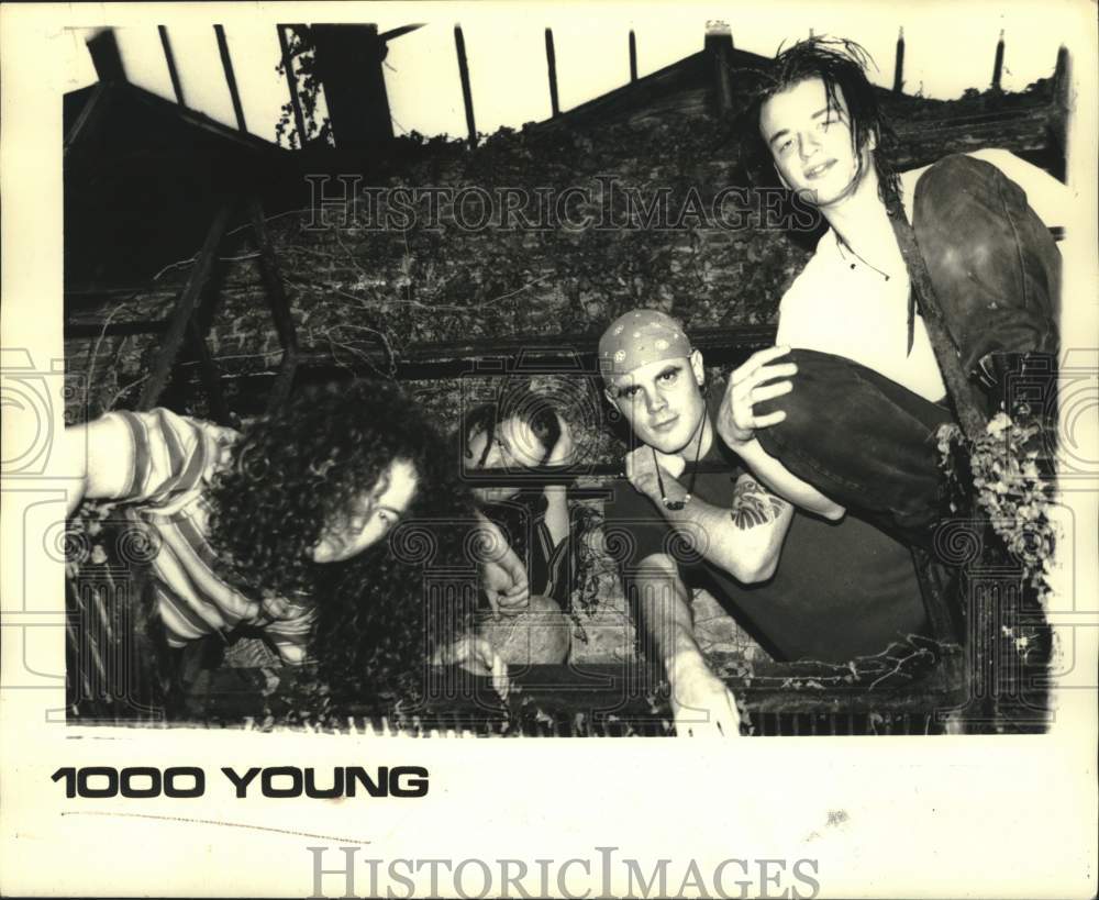 1993 Press Photo New York musical artists 1000 Young - tup04689- Historic Images