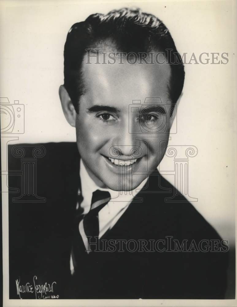 1944 Press Photo Singer Frank Parker - Historic Images