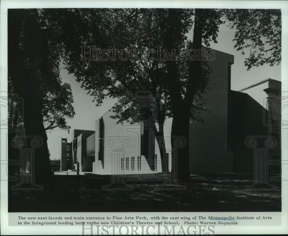 1989 Press Photo Fine Arts Park, Minneapolis Institute of Arts, Minnesota- Historic Images