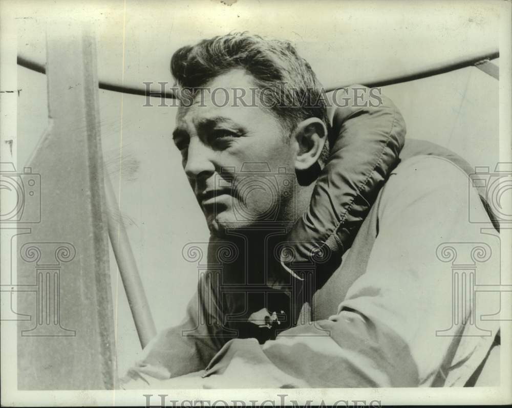 Press Photo Robert Mitchum stars in &quot;The Enemy Below&quot; on NBC Television - Historic Images