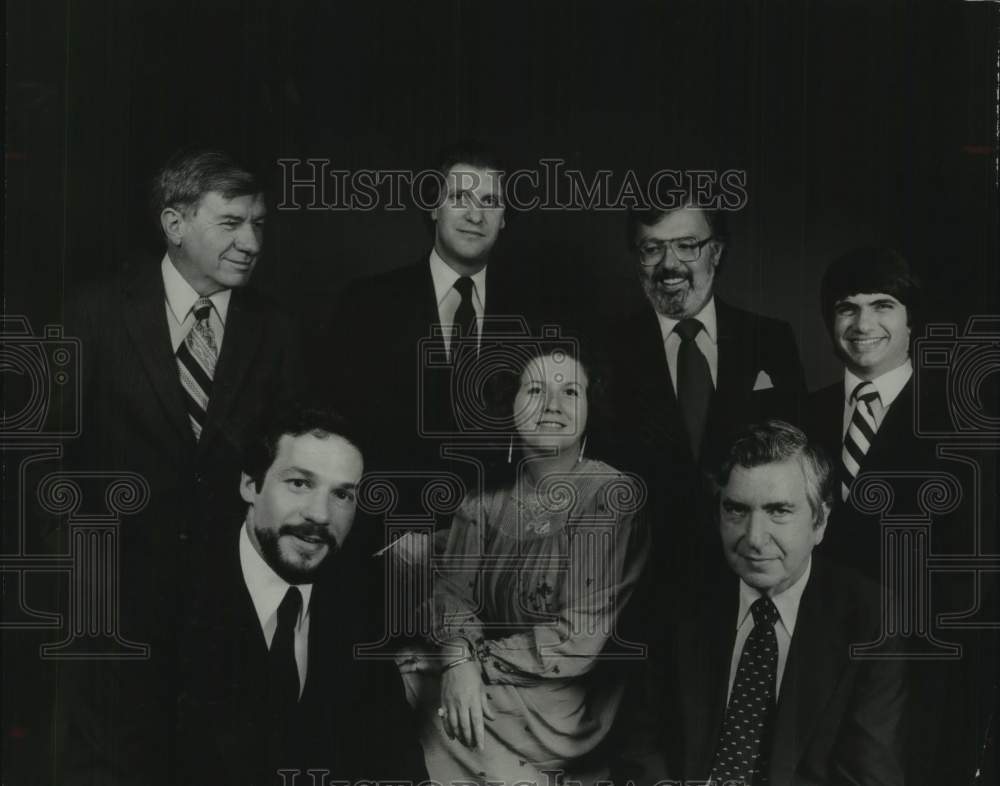 Press Photo L&#39;Ensemble members pose in New York - Historic Images