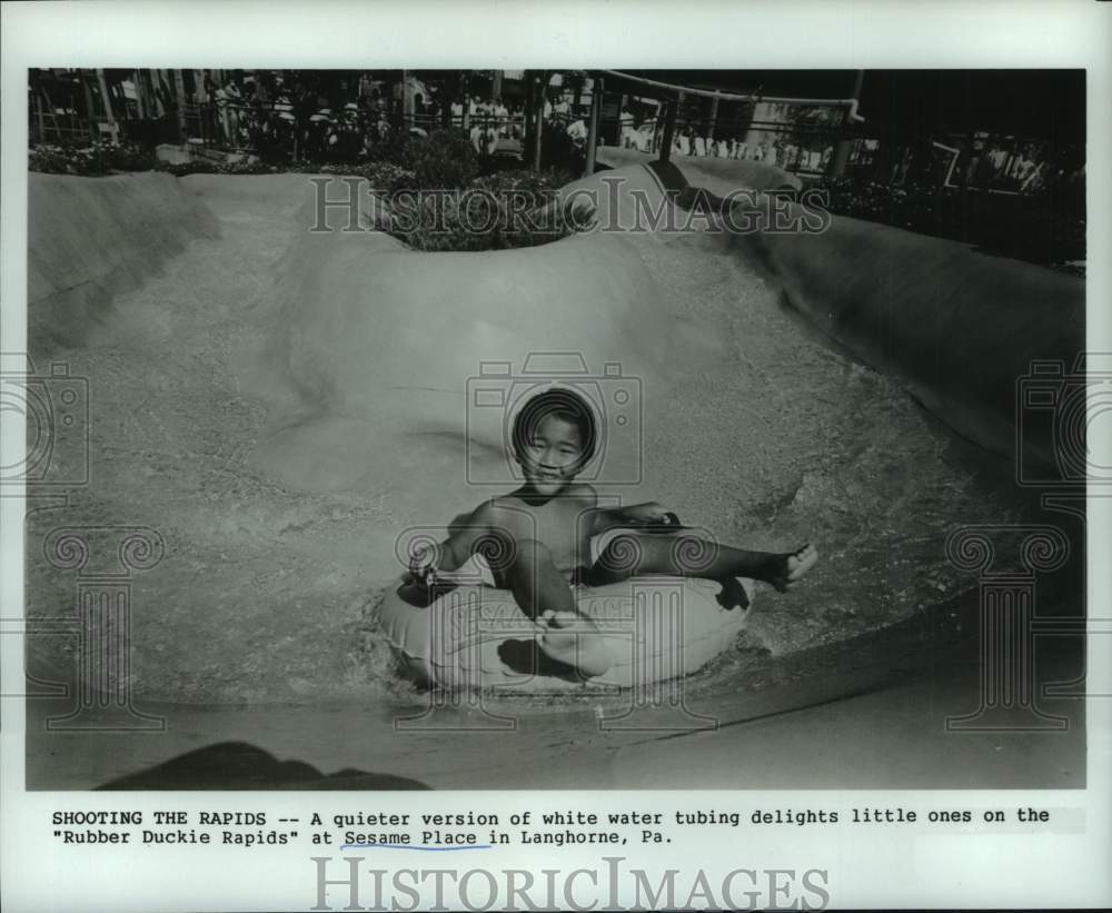 1989 Press Photo Youngster on water ride at Pennsylvania amusement park- Historic Images