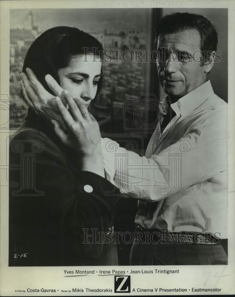 Press Photo Irene Papas &amp; Yves Montand costar in &quot;Z&quot; by Costa-Gavras - Historic Images