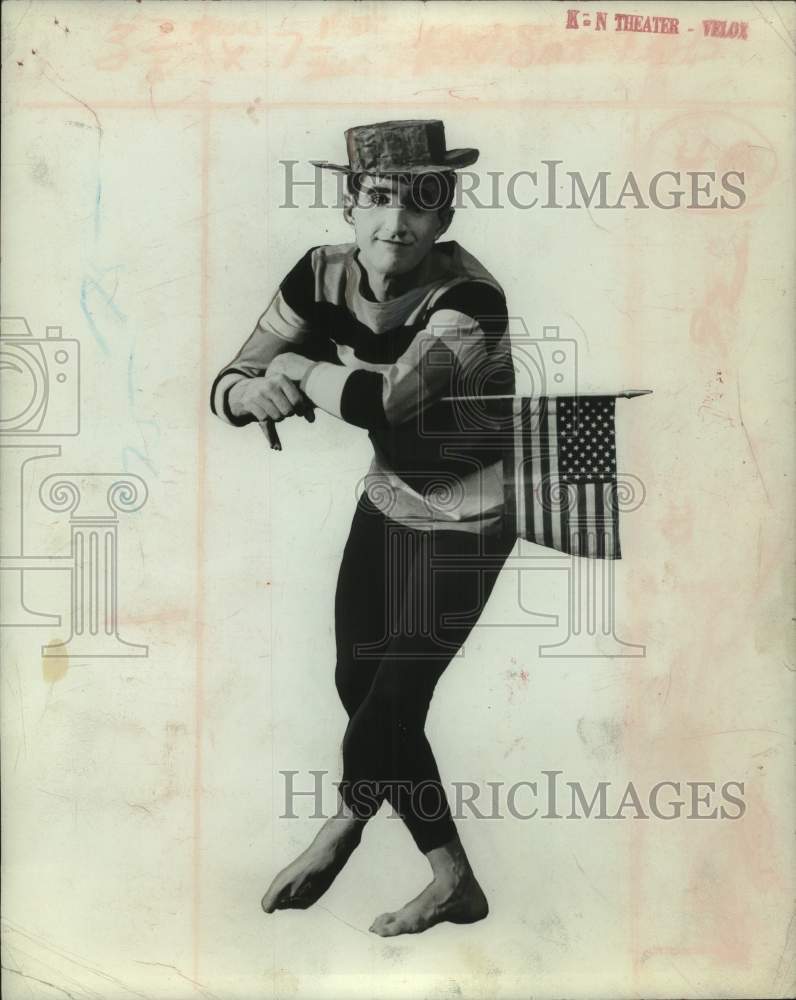 Press Photo Mime artist Tony Montanaro - Historic Images