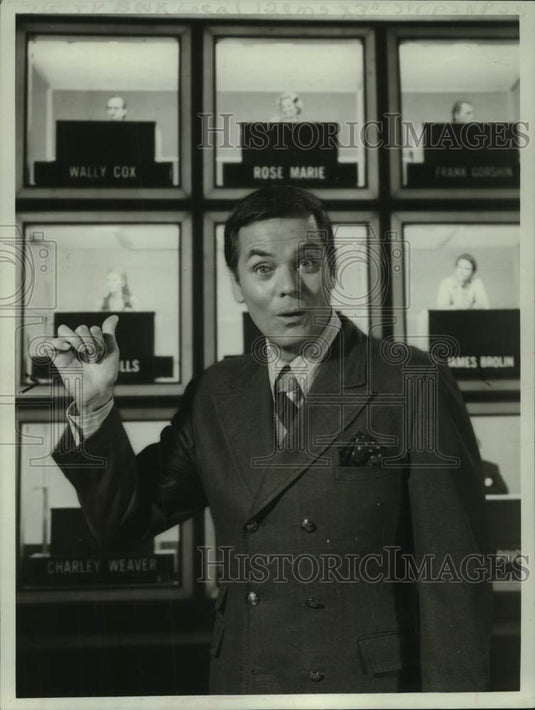 Press Photo Peter Marshall, host of "Hollywood Squares" - Historic Images
