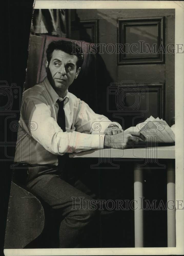 1960 Press Photo Comedian Mort Sahl - Historic Images