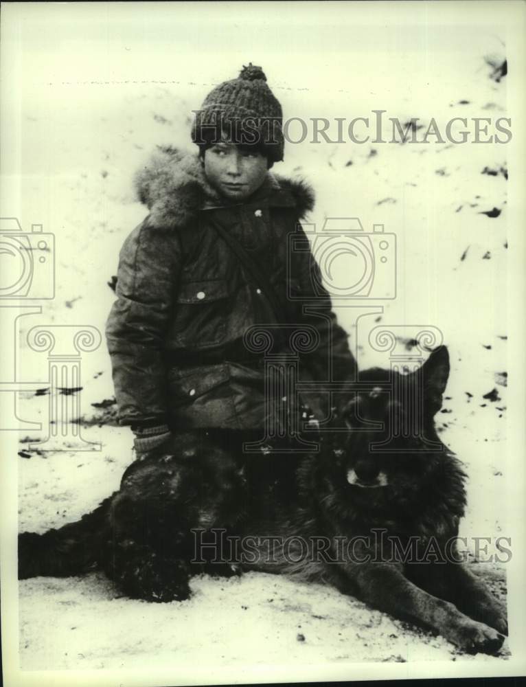 1980 Andrew Ian McMillan in "The Courage of Kavik, the Wolf Dog" - Historic Images